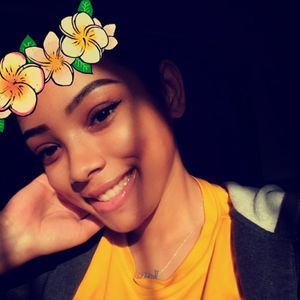 Meet your Posher, Emely